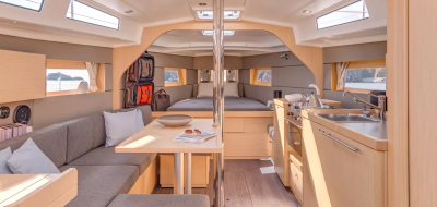 Oceanis 38