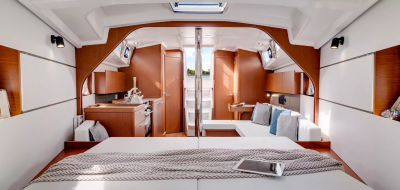Oceanis 38